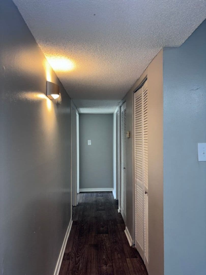 Birmingham Apartment: 660 Valley Crest Drive
