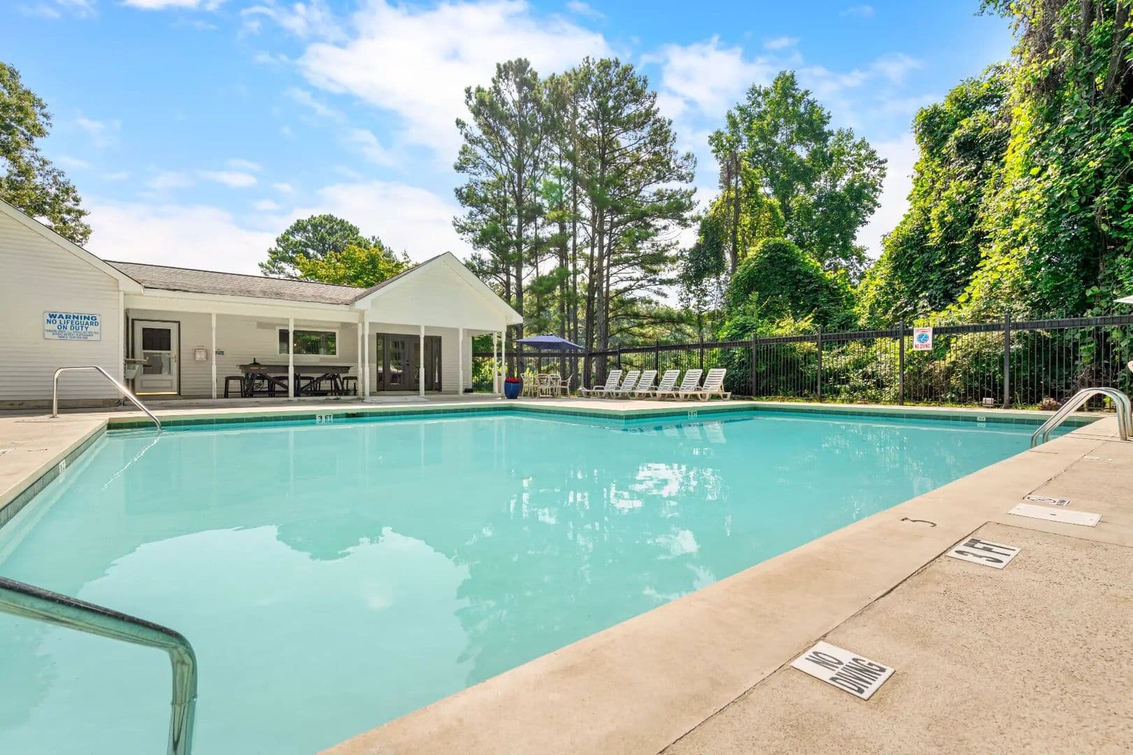 Union City Apartment: 4483 Flat Shoals Road