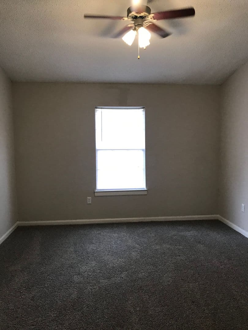 Union City Apartment: 4483 Flat Shoals Road