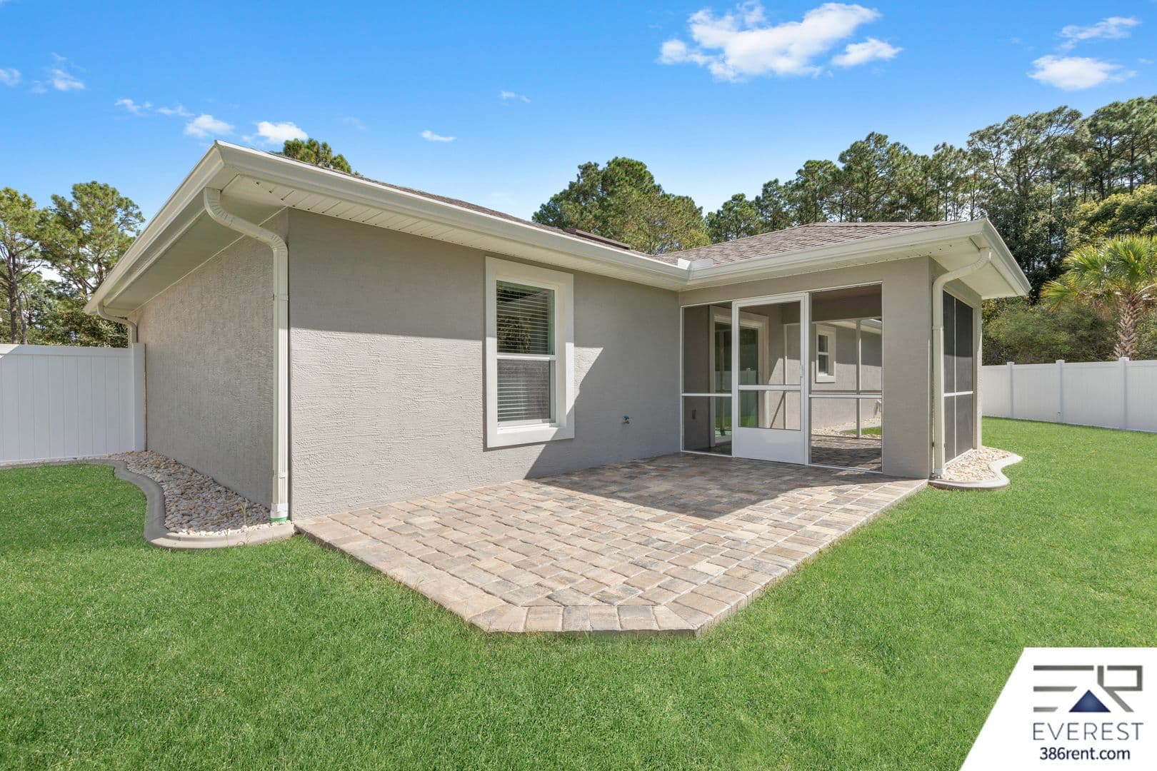 Palm Coast House: 12 Walt Place