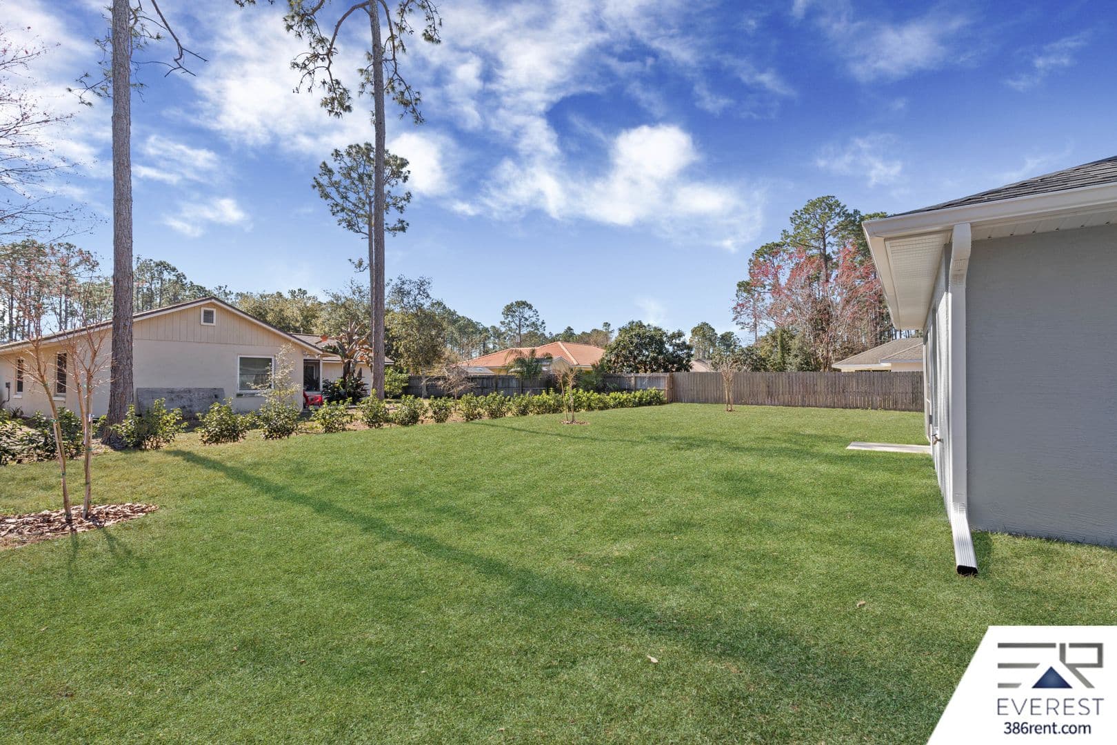 Palm Coast House: 11 Burning Tree Place