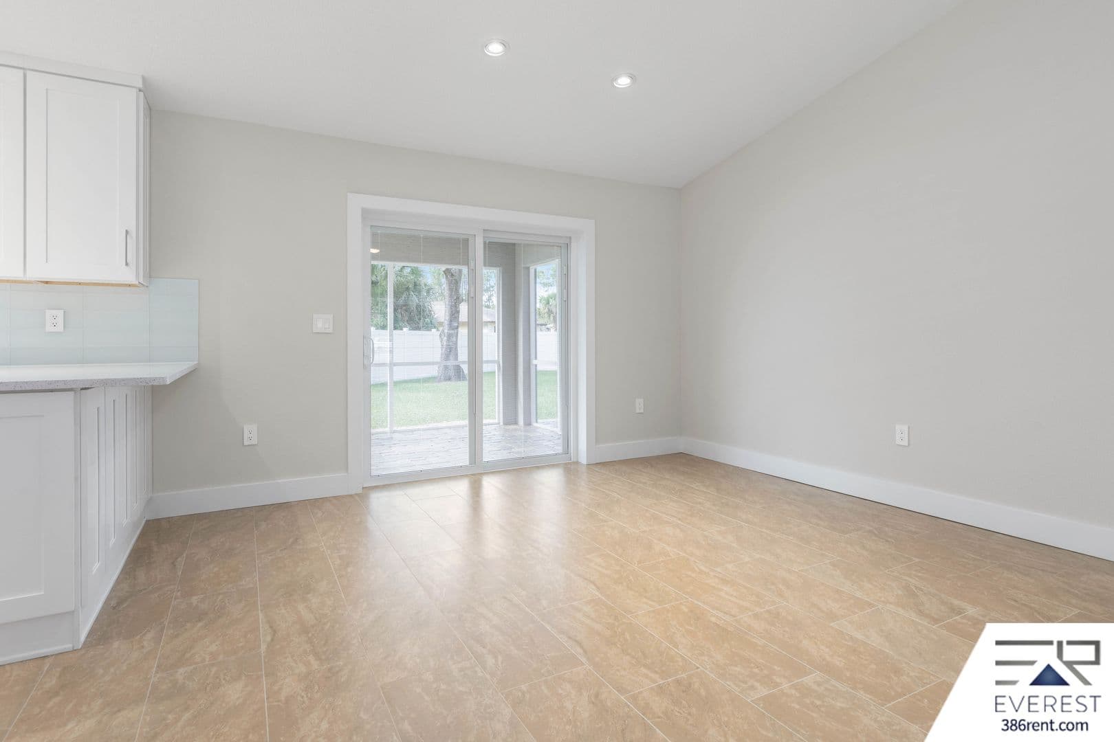 Palm Coast House: 12 Walt Place