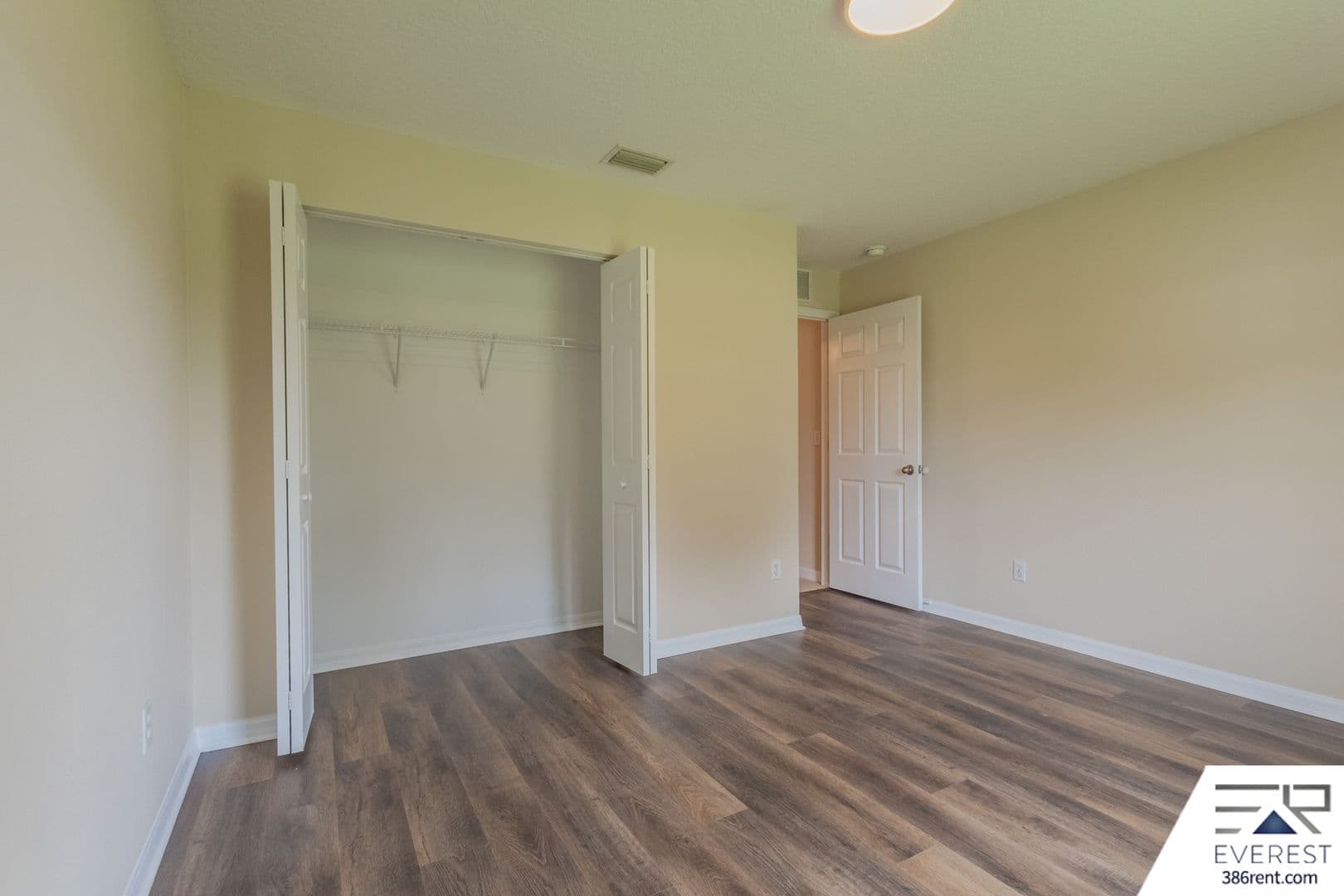 Palm Coast House: 26 Round Table Ln.