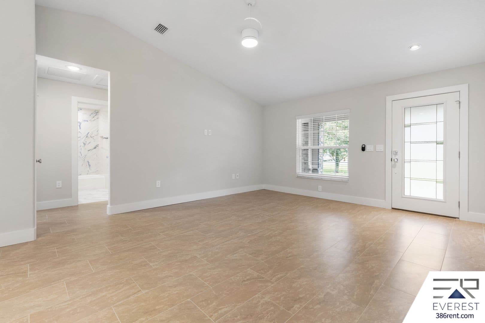 Palm Coast House: 12 Walt Place