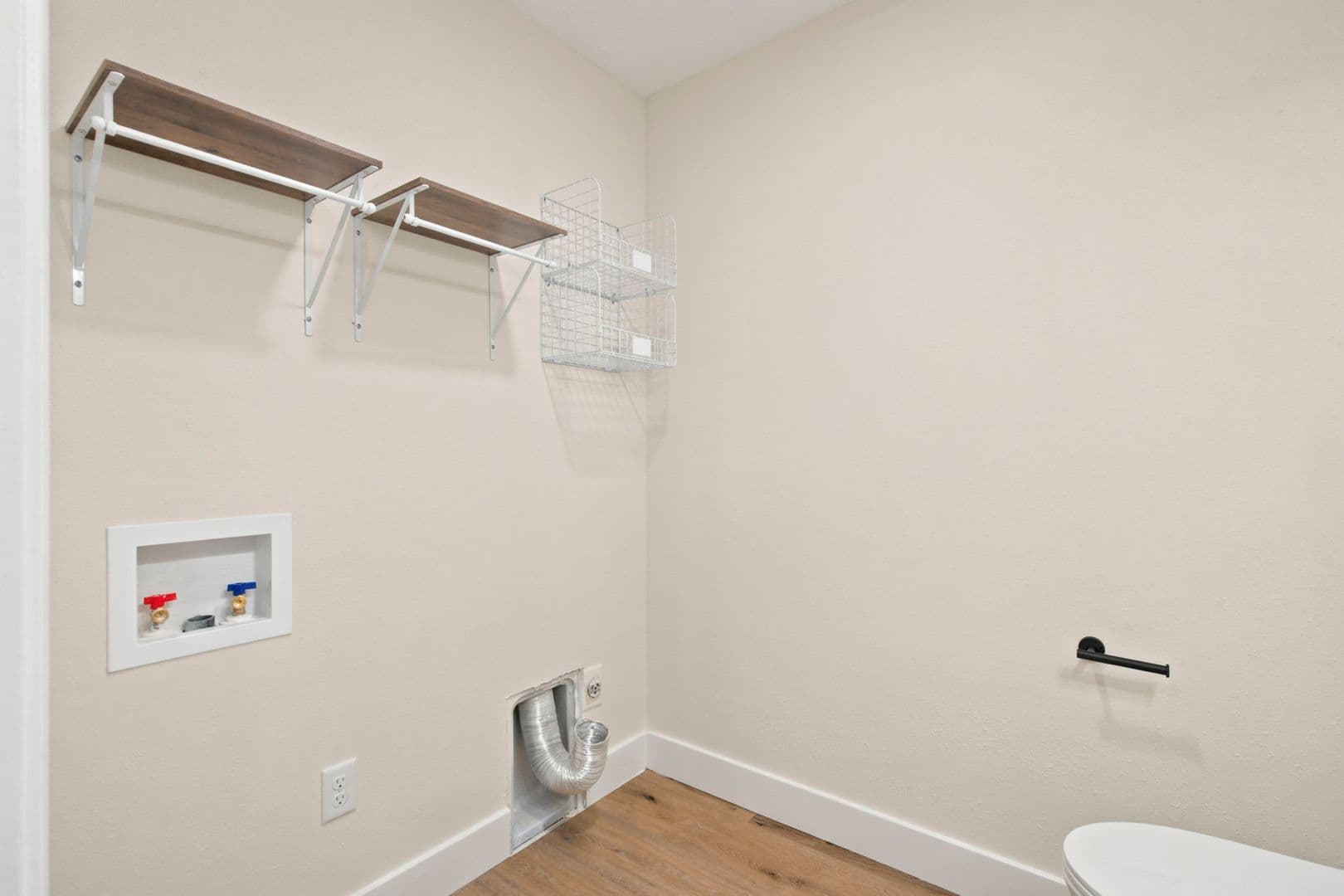 Willard House: 117 Ridgeview Dr