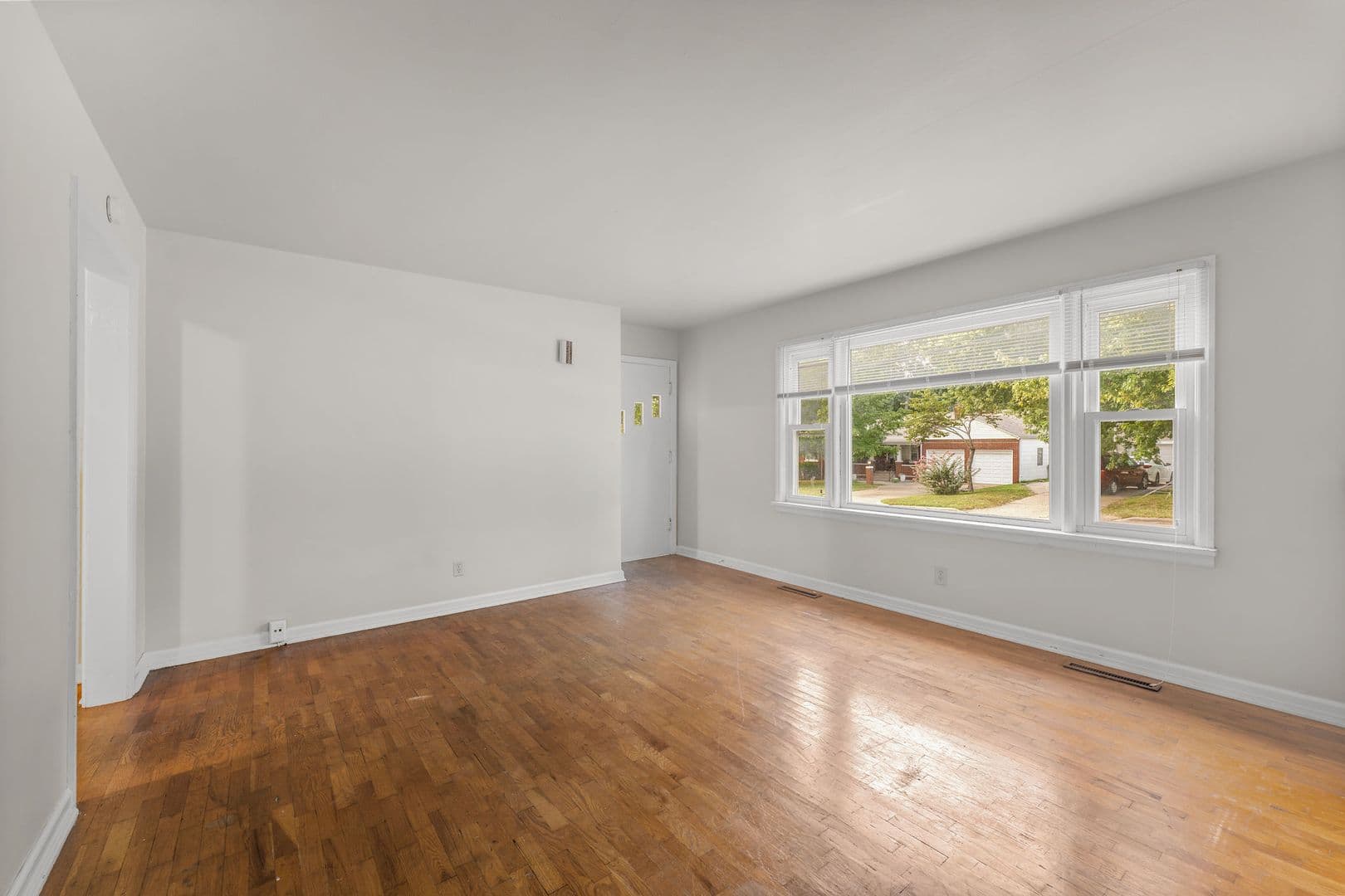 Springfield Multiplex: 428 W Stanford St