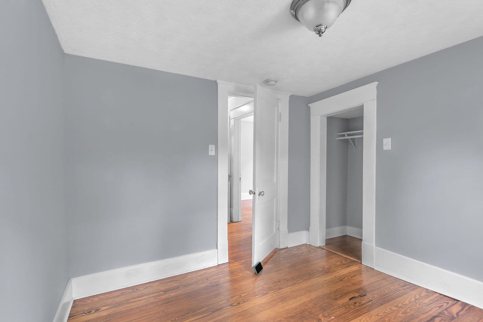 Springfield House: 1121 S Roanoke Ave