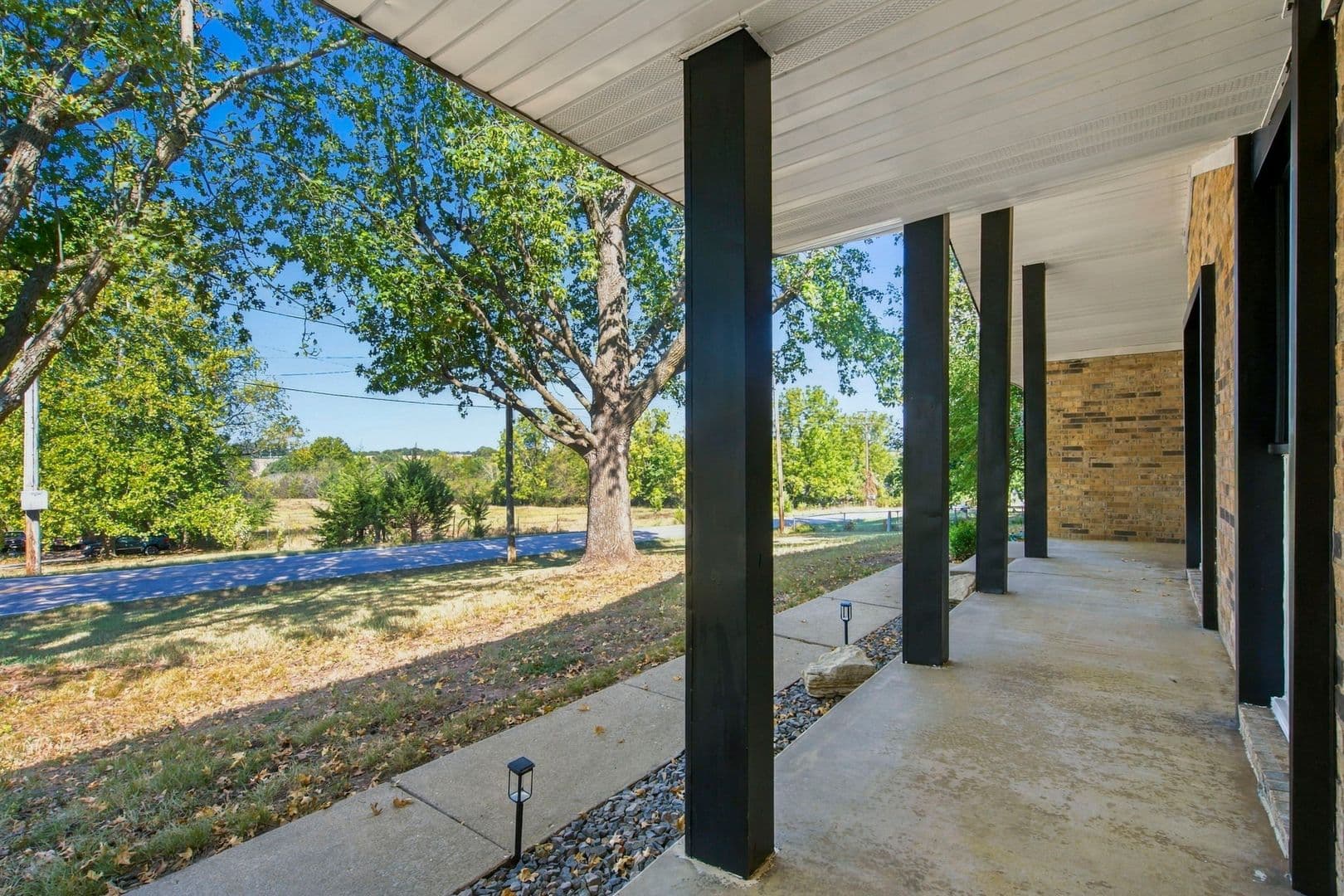 Willard House: 117 Ridgeview Dr