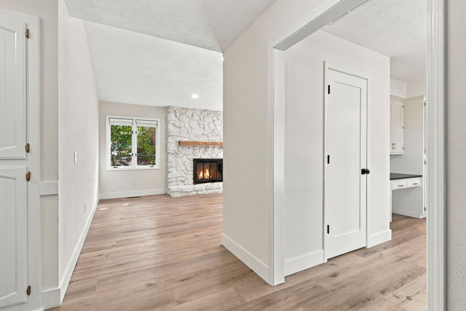 Willard House: 117 Ridgeview Dr