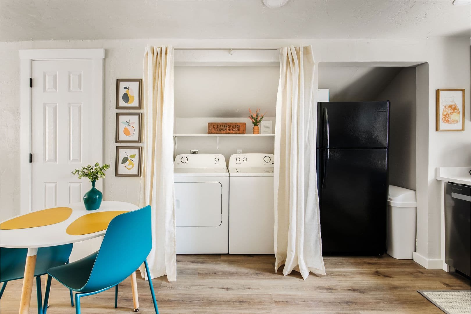 Springfield Apartment: 749 S Market Ave