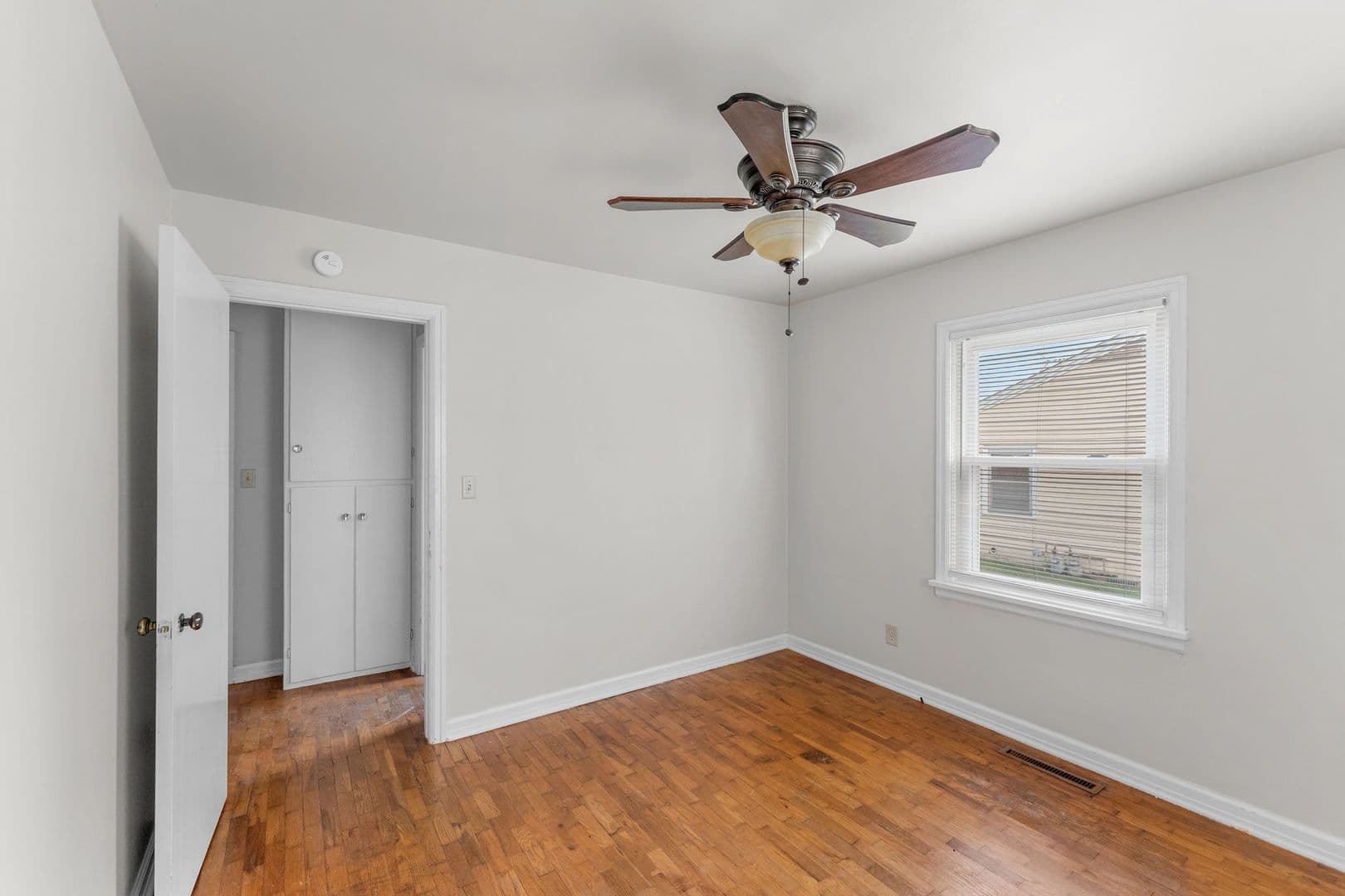 Springfield Apartment: 426-428 W Stanford St