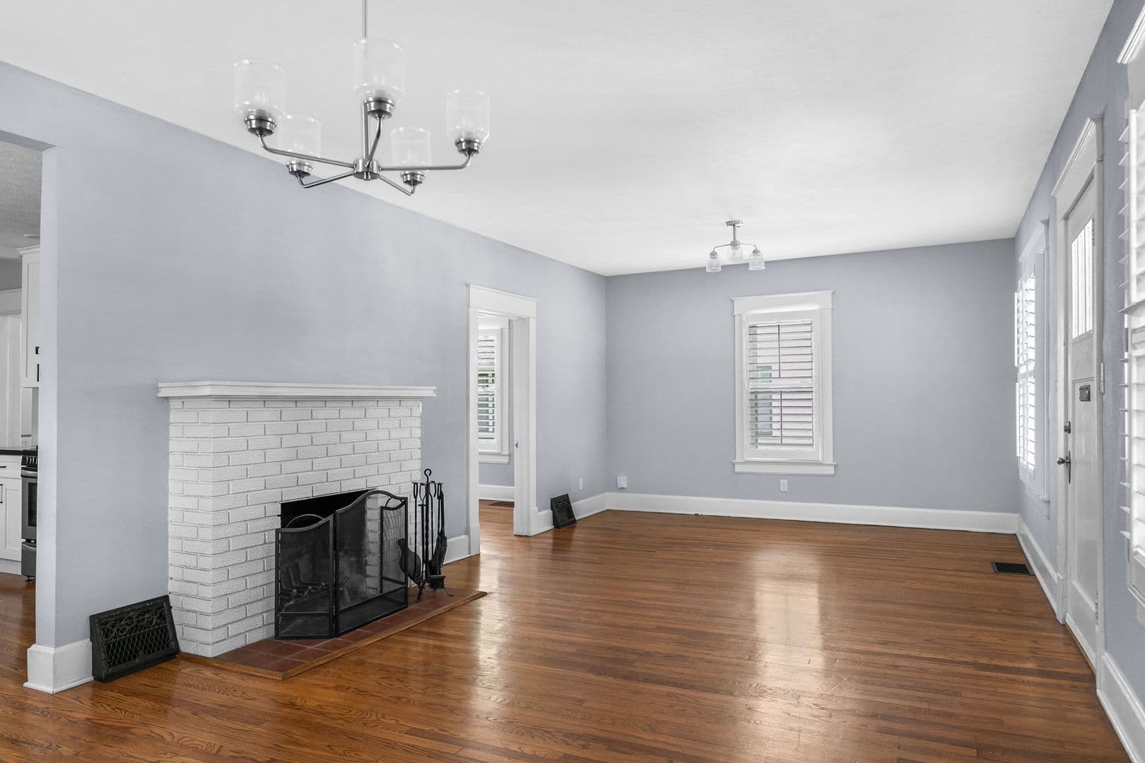 Springfield House: 1121 S Roanoke Ave