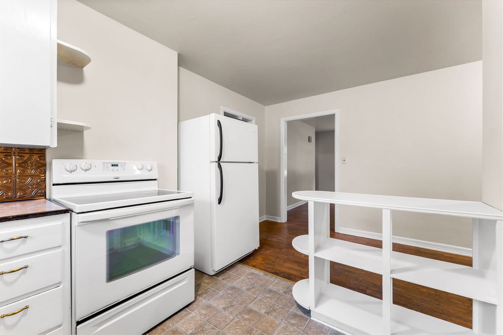 Springfield Apartment: 426-428 W Stanford St