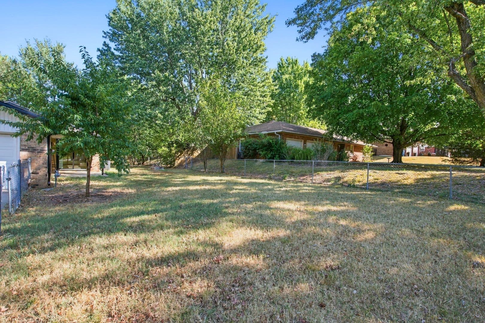 Willard House: 117 Ridgeview Dr