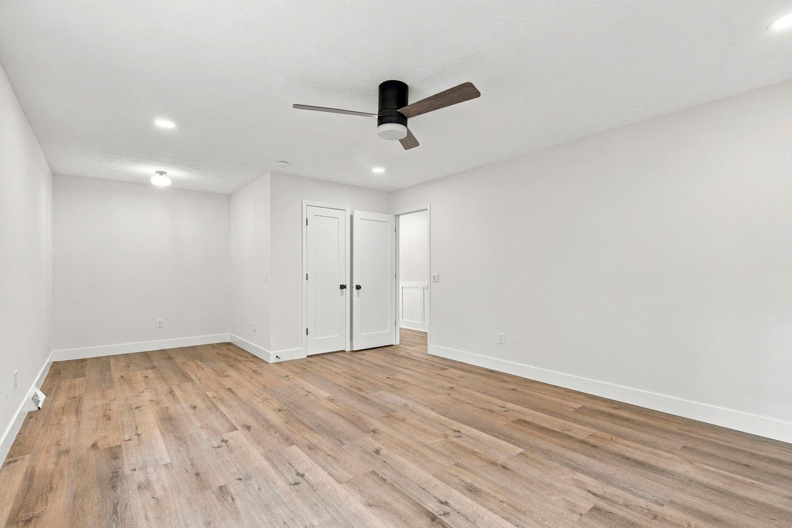 Willard House: 117 Ridgeview Dr