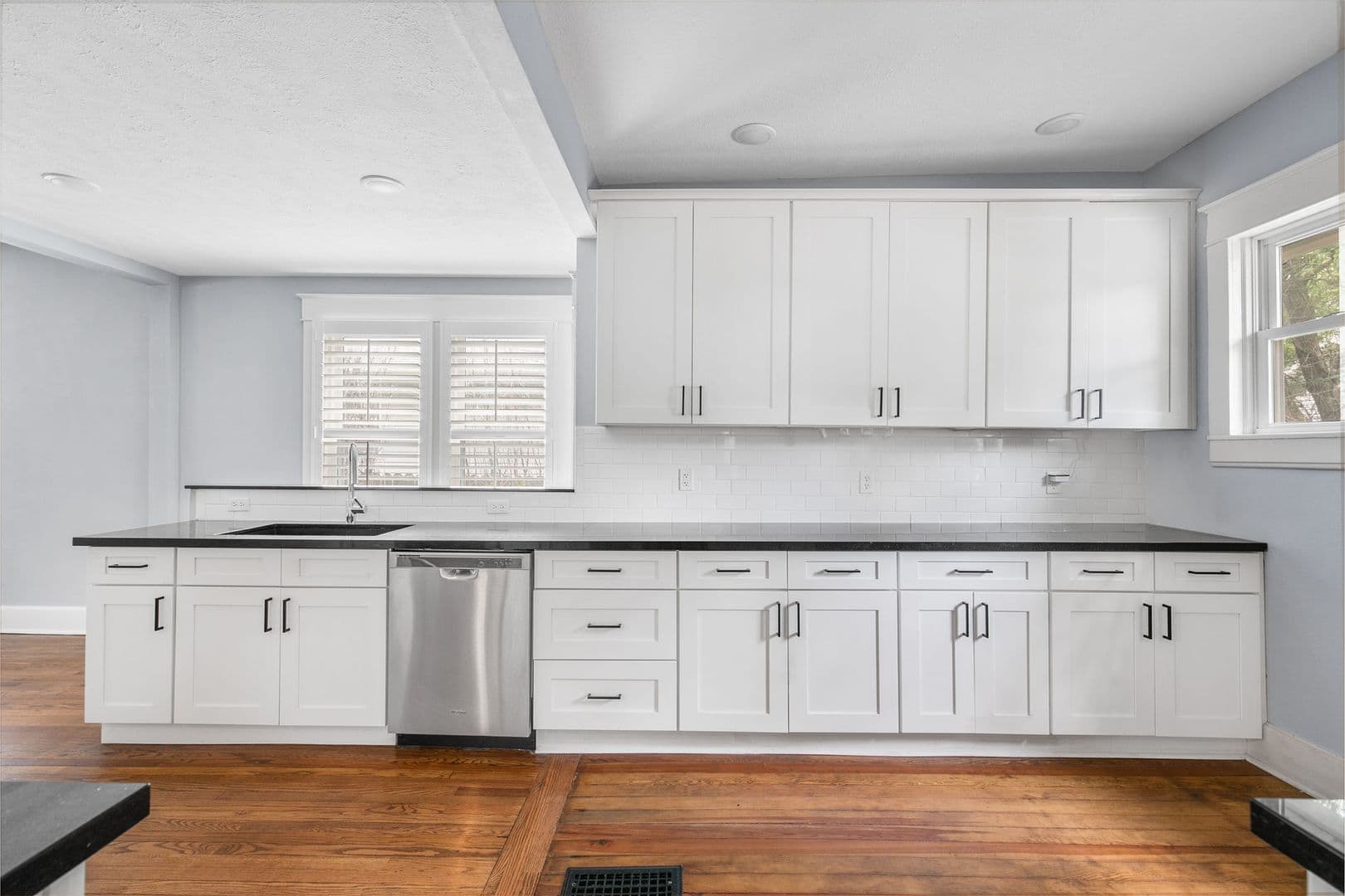 Springfield House: 1121 S Roanoke Ave