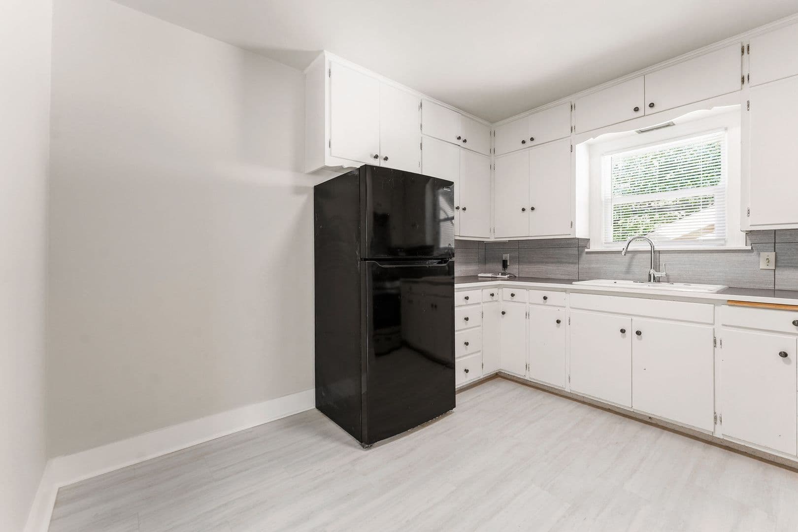 Springfield House: 307 W Portland St