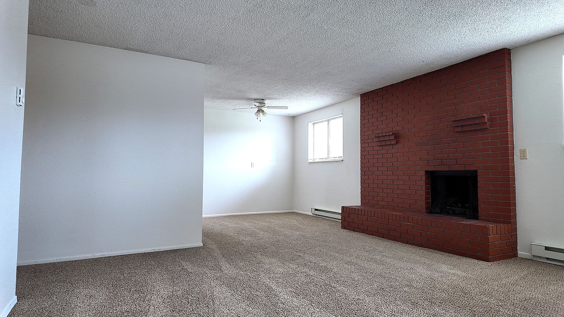 Fort Collins Apartment: 915/917 Camelot Court