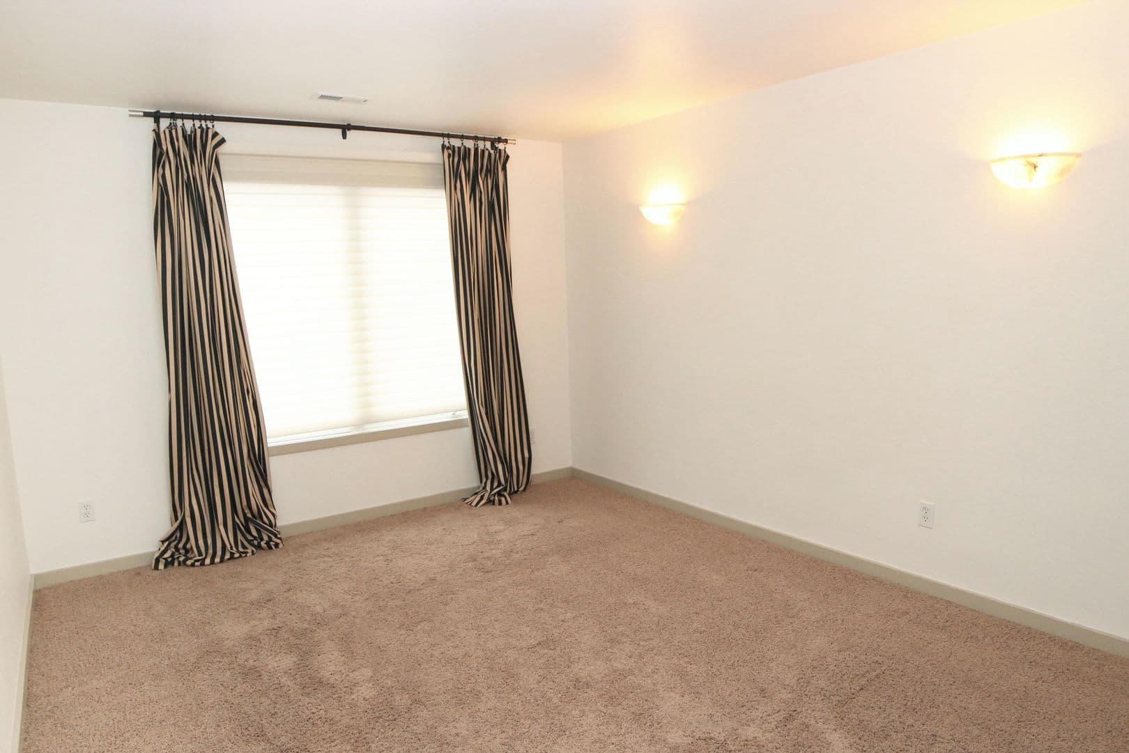 Fort Collins Apartment: 419 W Mountain Ave