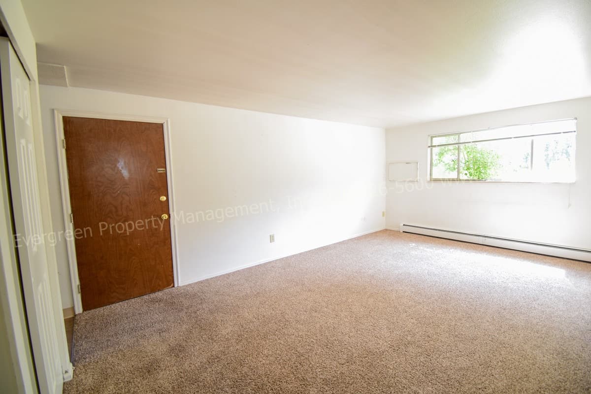 Fort Collins Apartment: 1724 Larch St