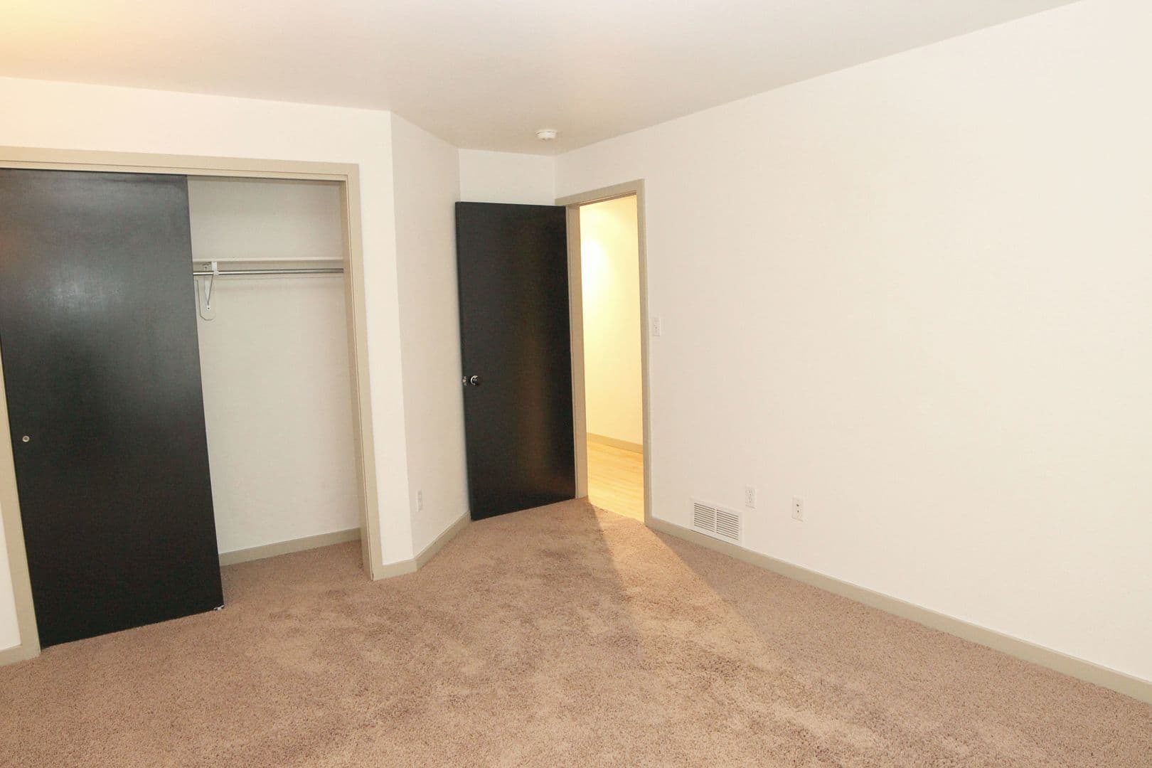 Fort Collins Apartment: 419 W Mountain Ave