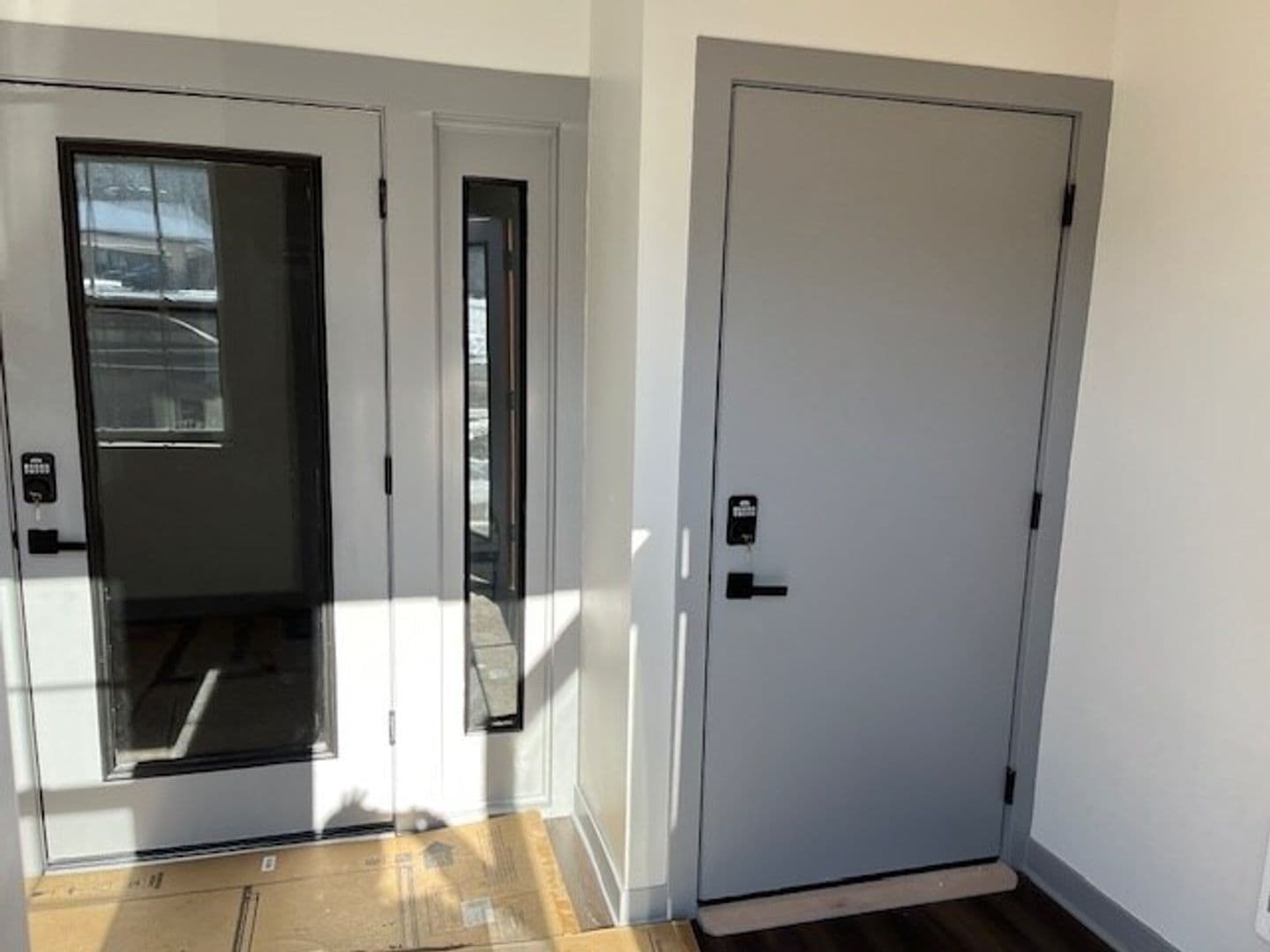 Anderson Condo: 30 w 9th St