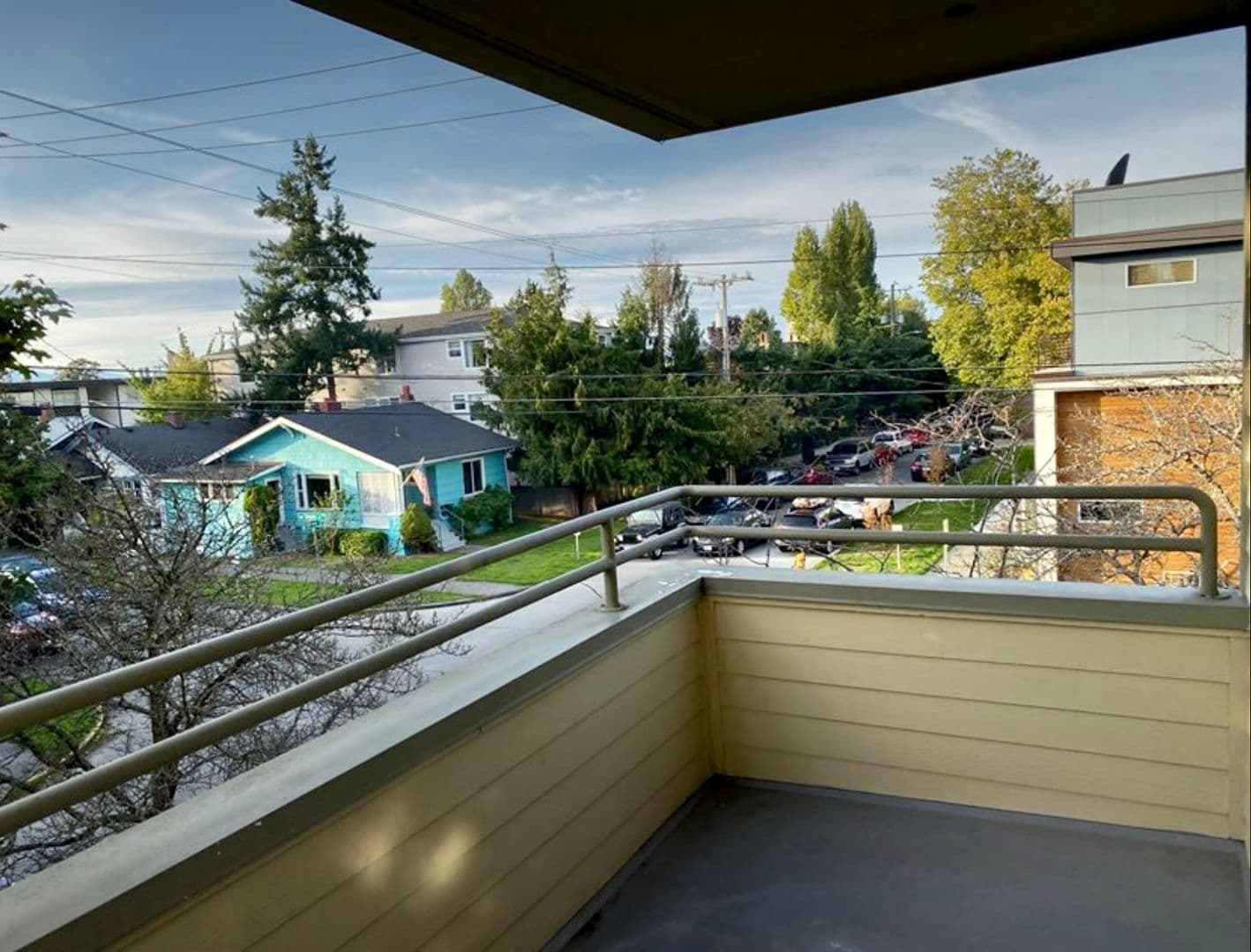 Seattle Apartment: 3000 60th Avenue SW