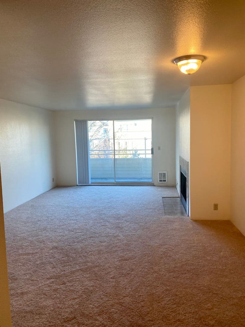 Seattle Apartment: 3000 60th Avenue SW