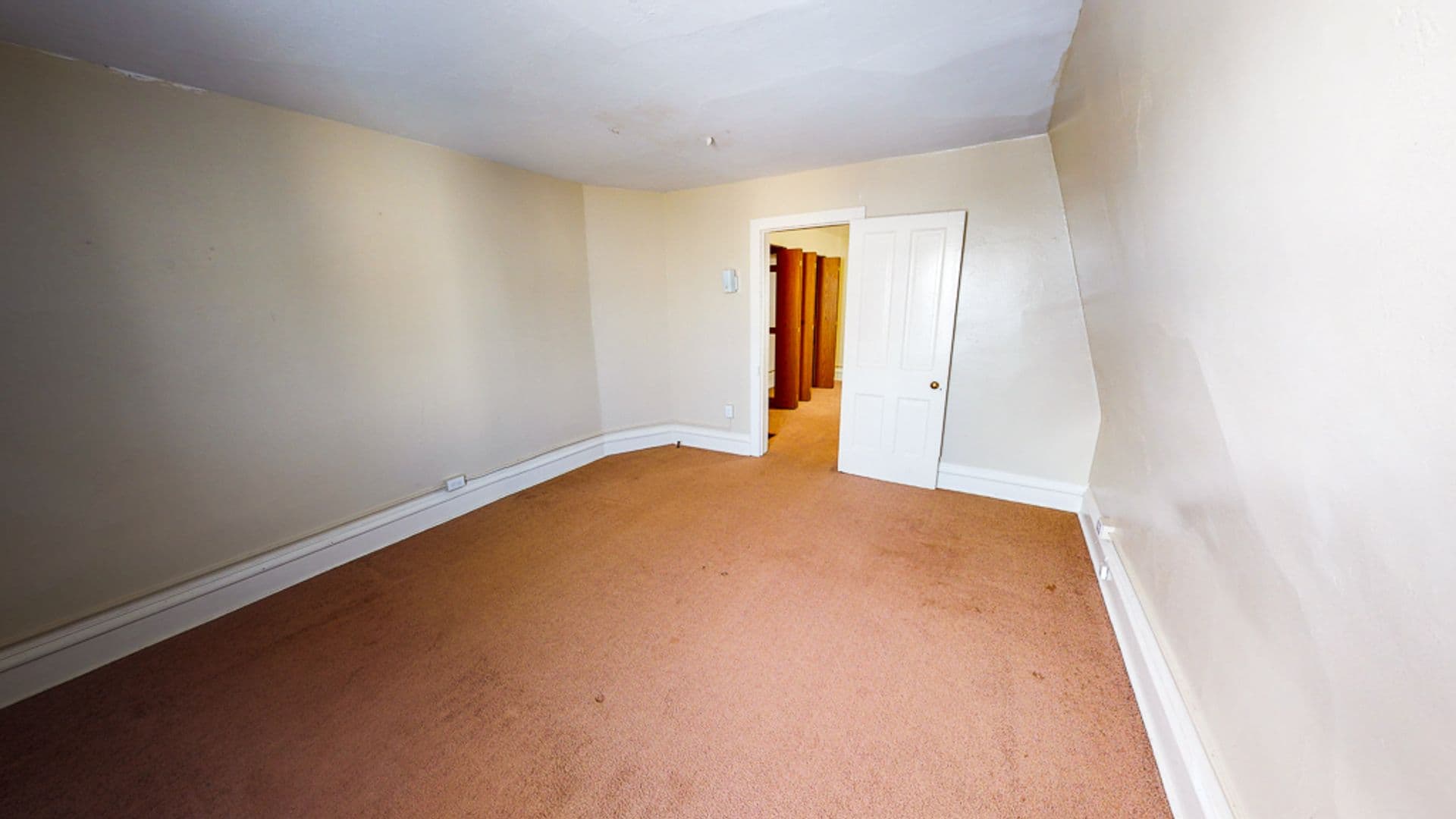 Butler Apartment: 334/336 N Cliff St
