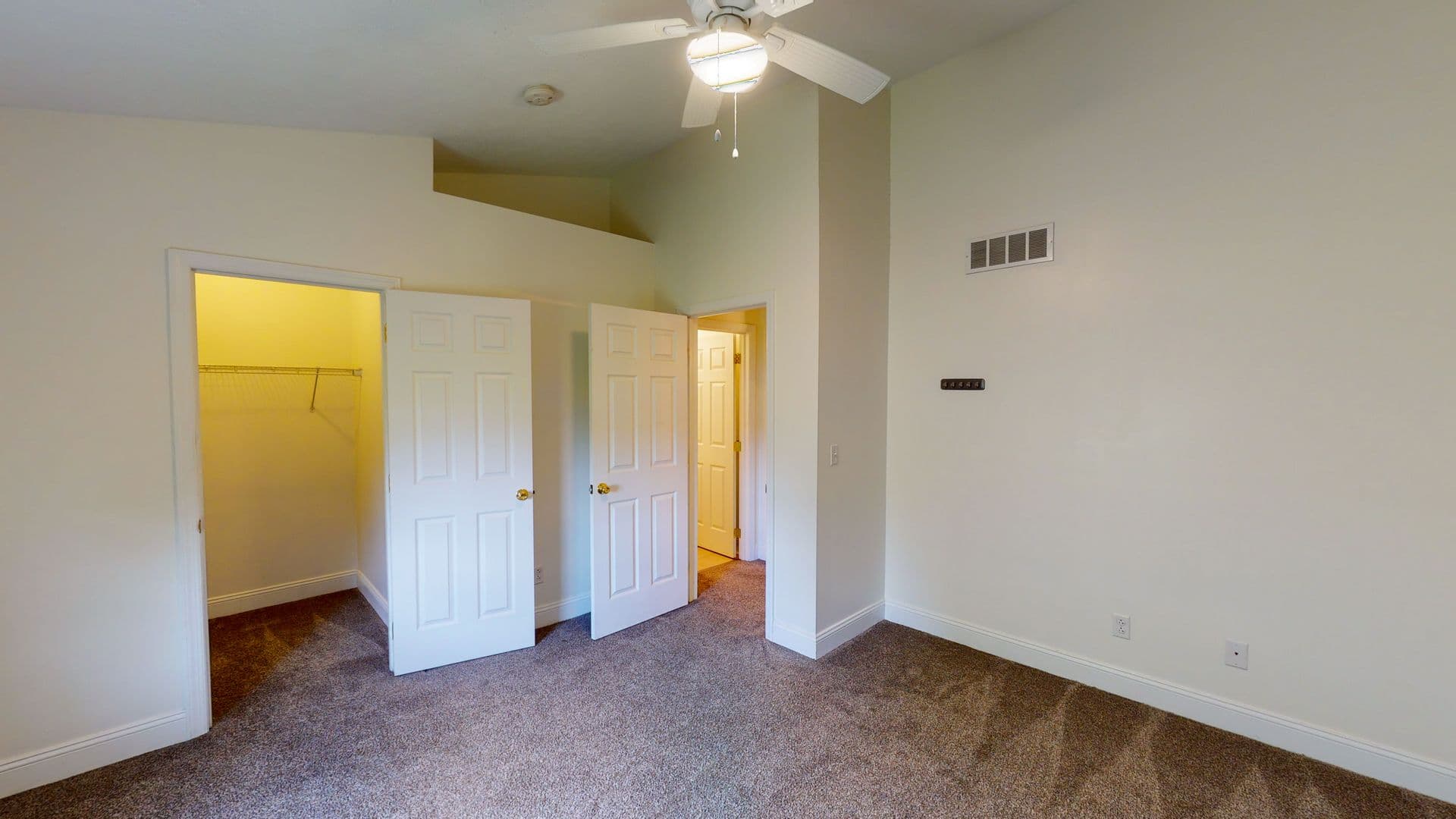 Monaca Townhome: 102 Katerina Drive
