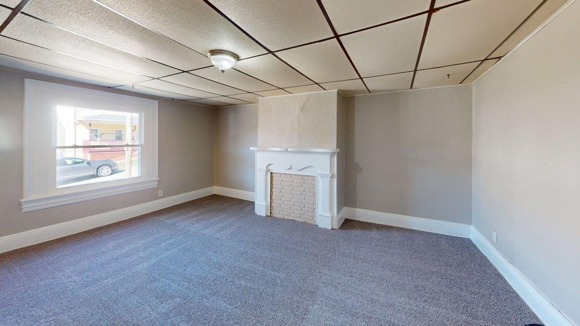 Manor House: 14 Cleveland Ave