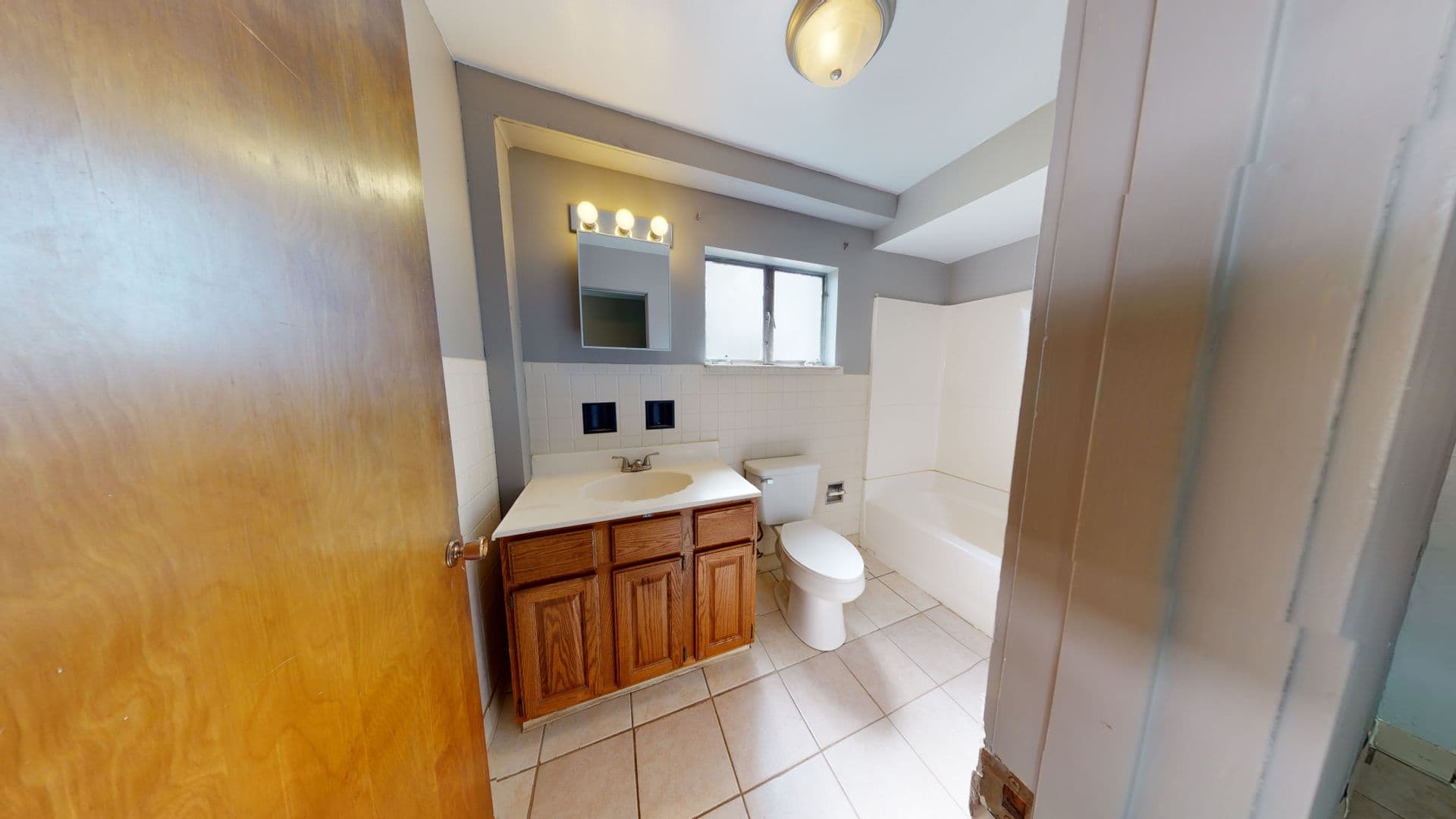 McKees Rocks House: 103 Orchard Street
