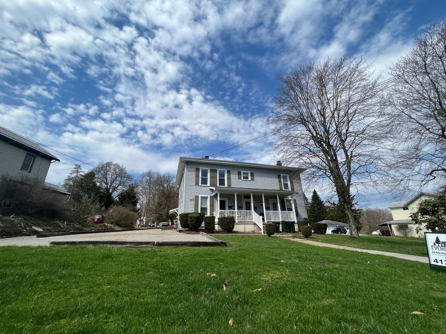 Mercer Apartment: 433 Greenville Ave