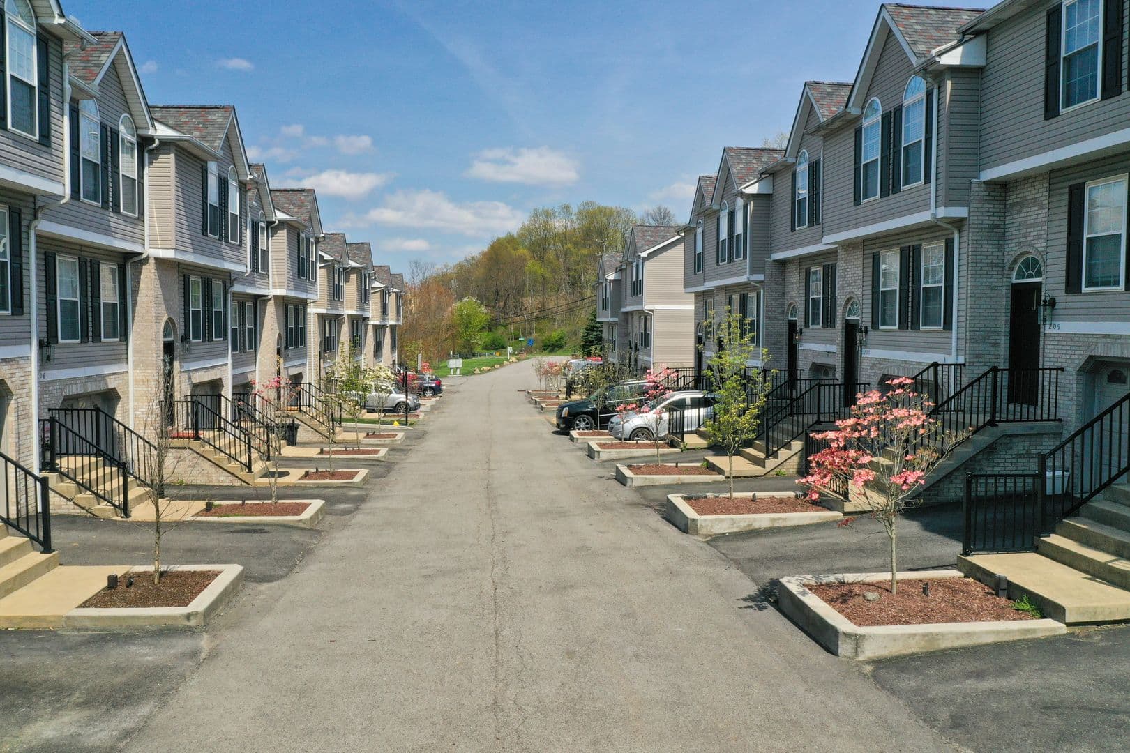 Monaca Townhome: 102 Katerina Drive