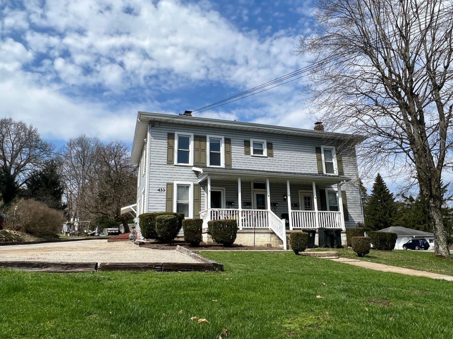 Mercer Apartment: 433 Greenville Ave