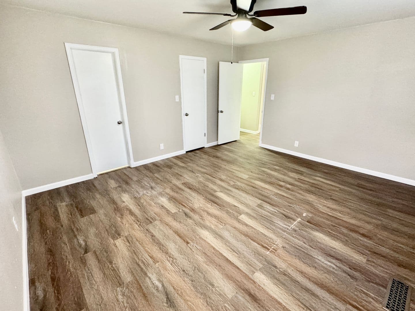 Tulsa House: 7012 E 71st Ct