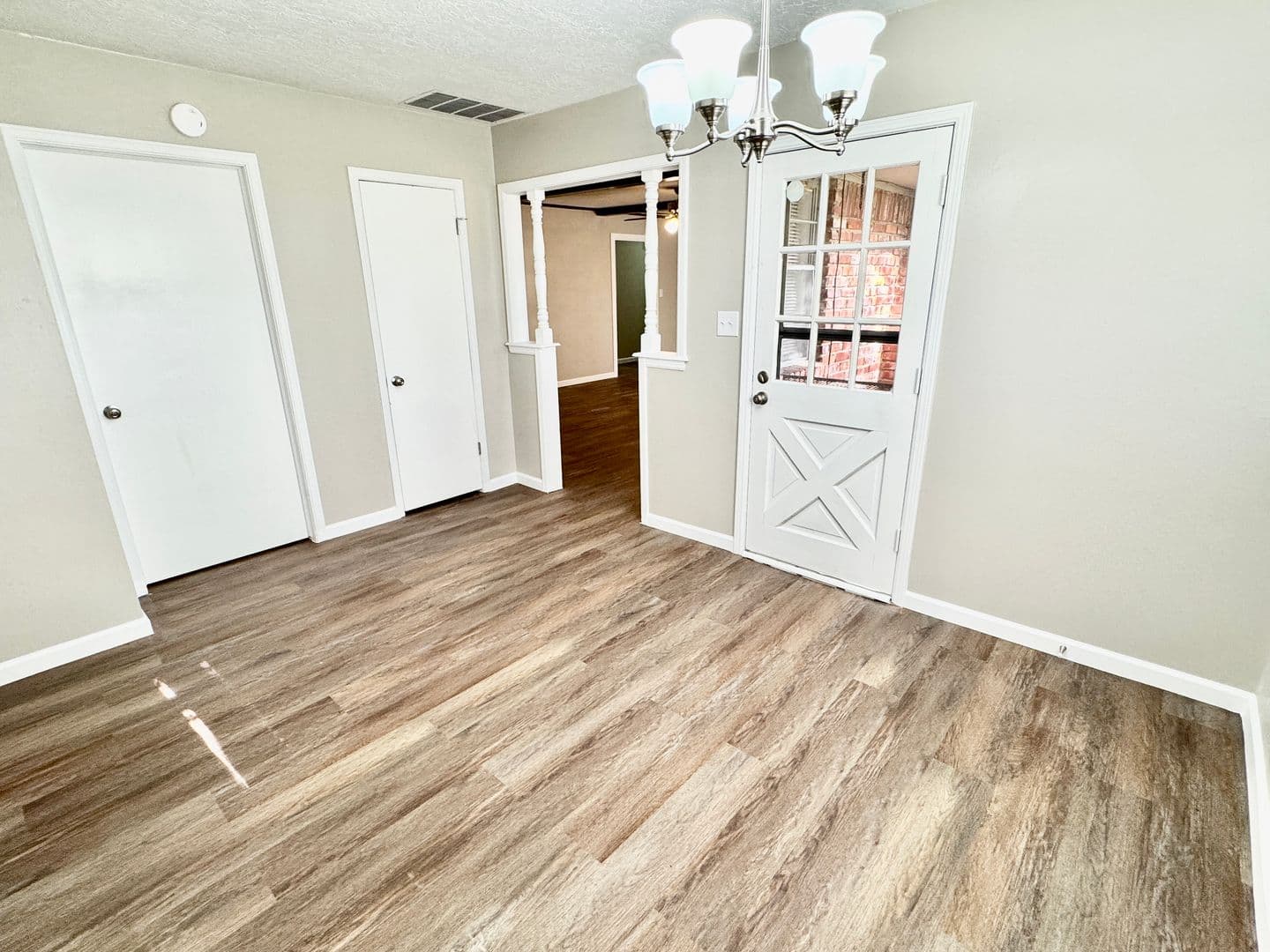 Tulsa House: 7012 E 71st Ct