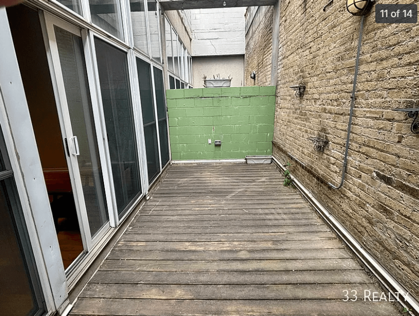 Evanston Apartment: 1834 Ridge Ave