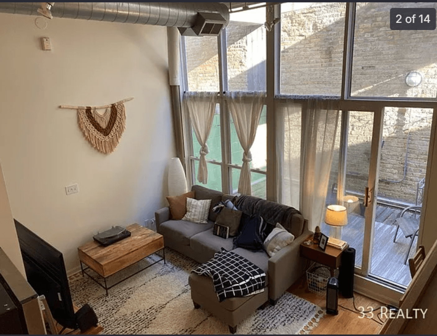 Evanston Apartment: 1834 Ridge Ave