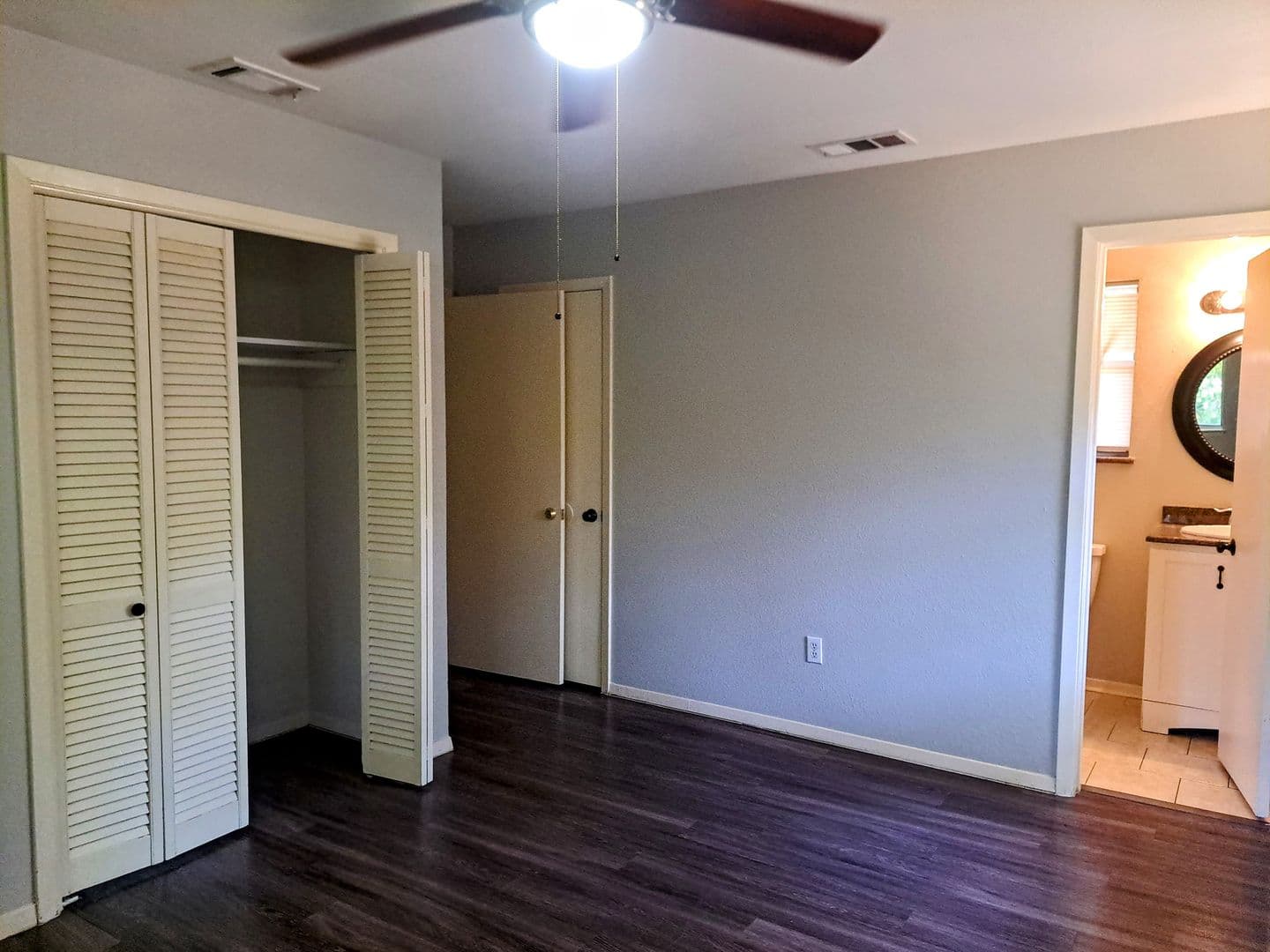 Irving House: 56041 Glenwick Lane