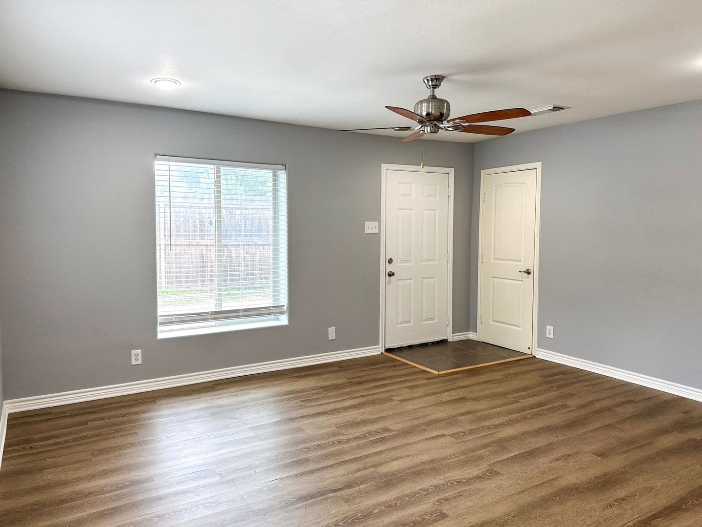 Irving House: 5214 Lane Street