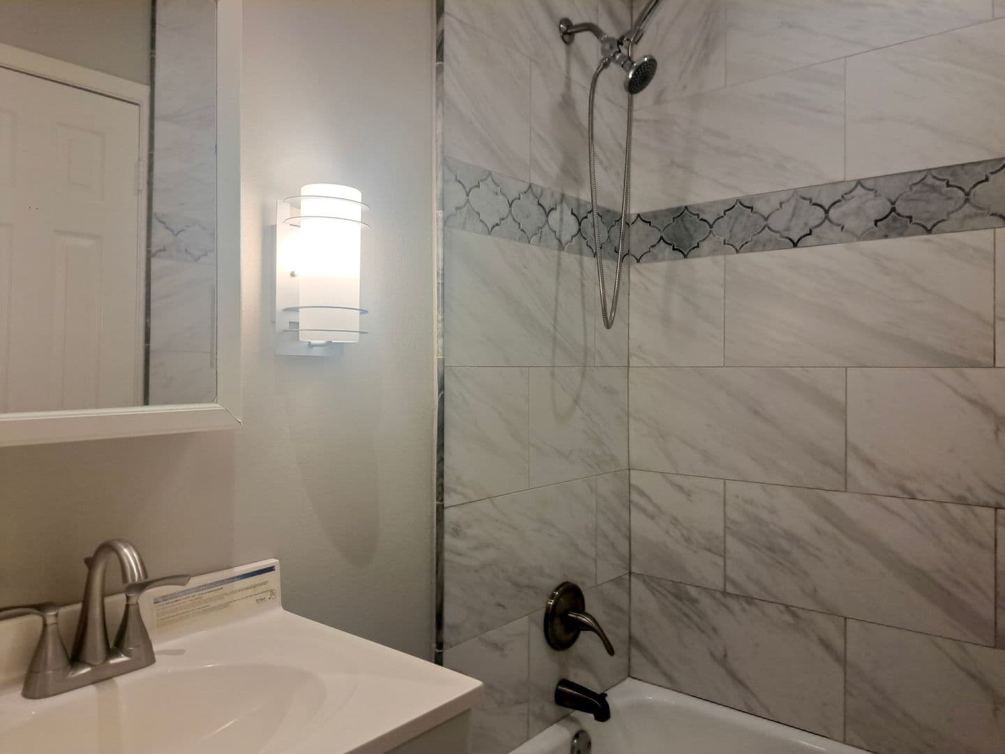 Irving House: 59093 Sun Valley Court