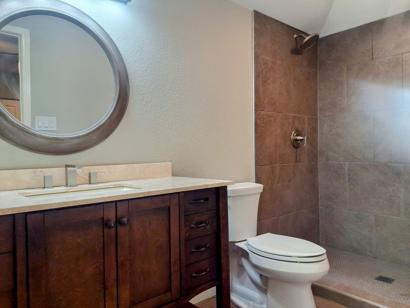 Irving House: 5301 Woodland Drive
