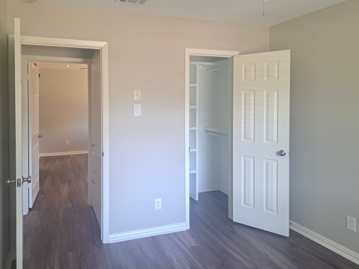 Irving House: 59093 Sun Valley Court