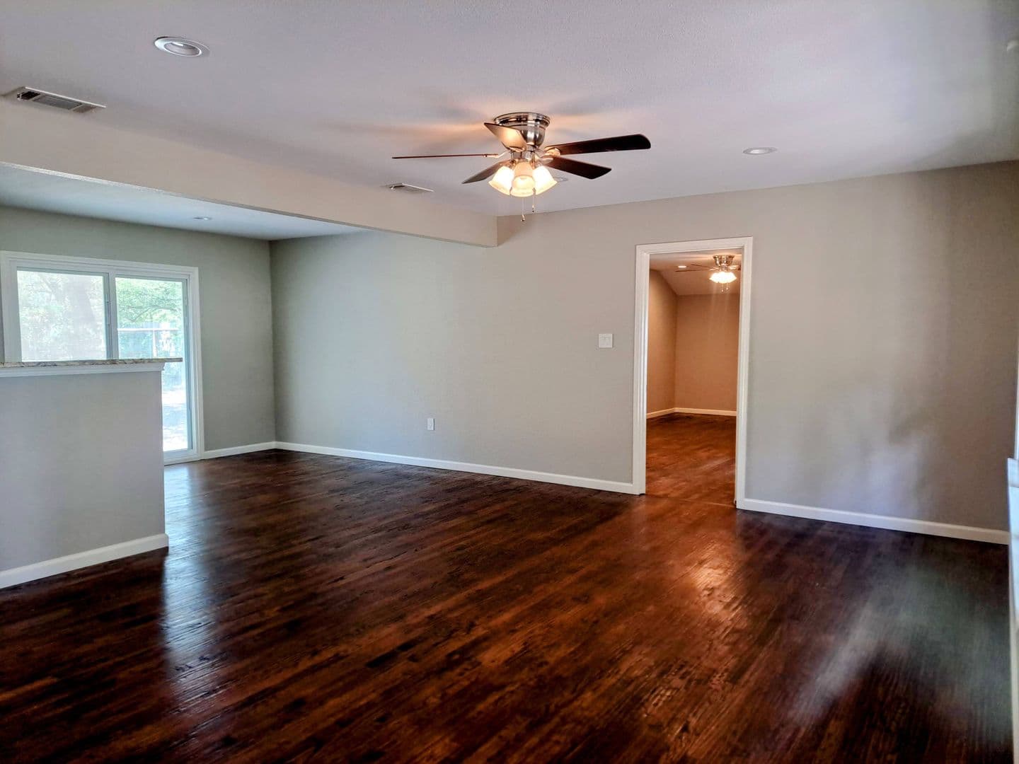 Irving House: 5301 Woodland Drive