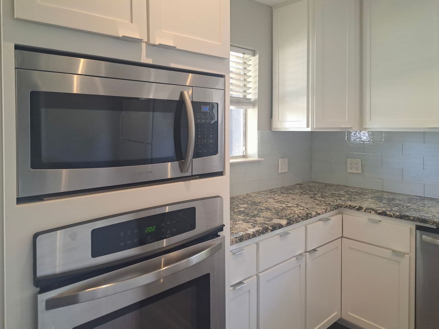 Irving House: 59093 Sun Valley Court