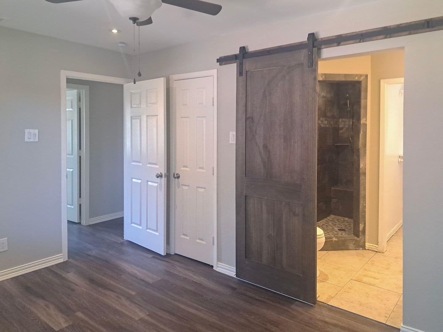 Irving House: 59093 Sun Valley Court