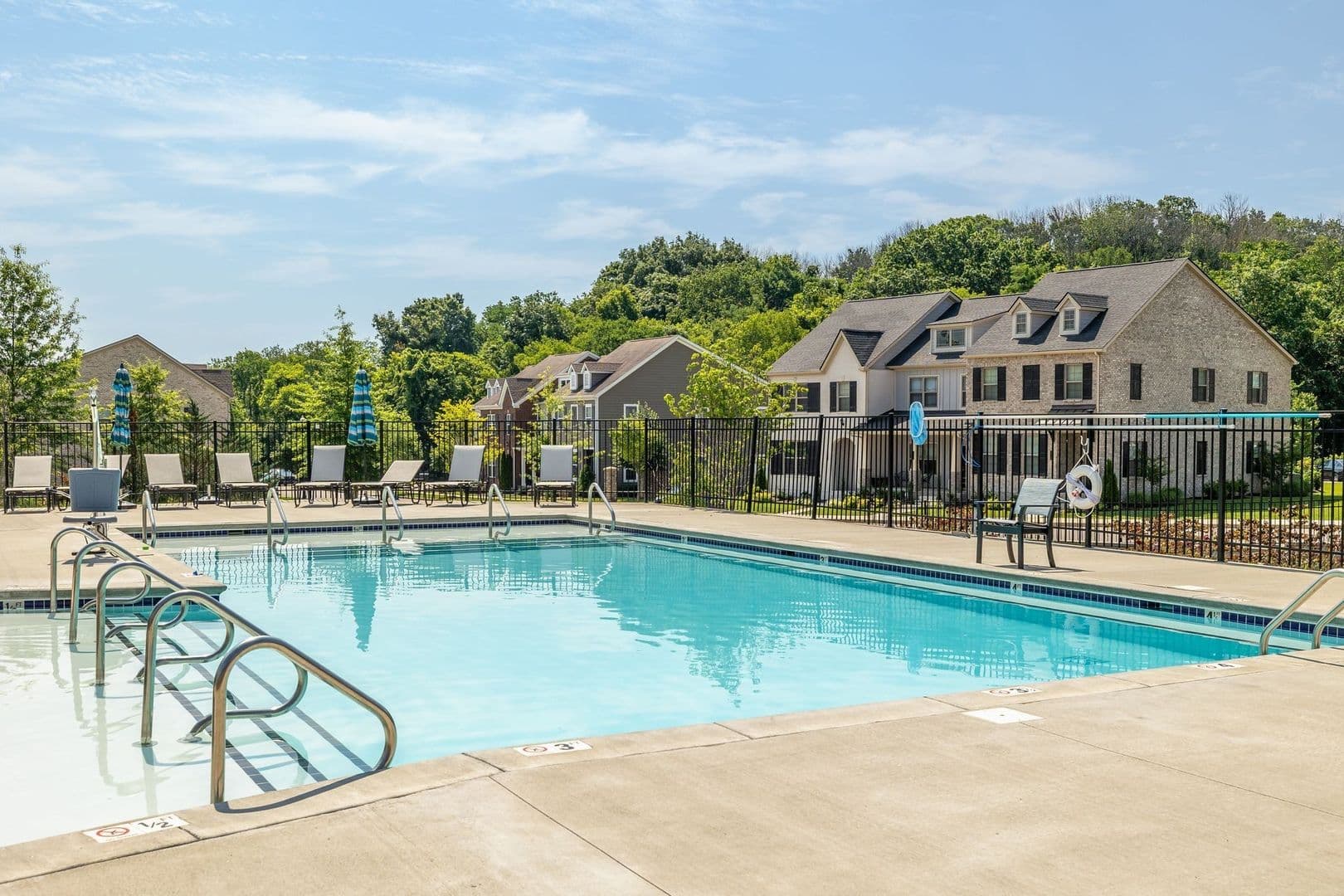 Franklin Condo: 4000 Shadow Green Dr.