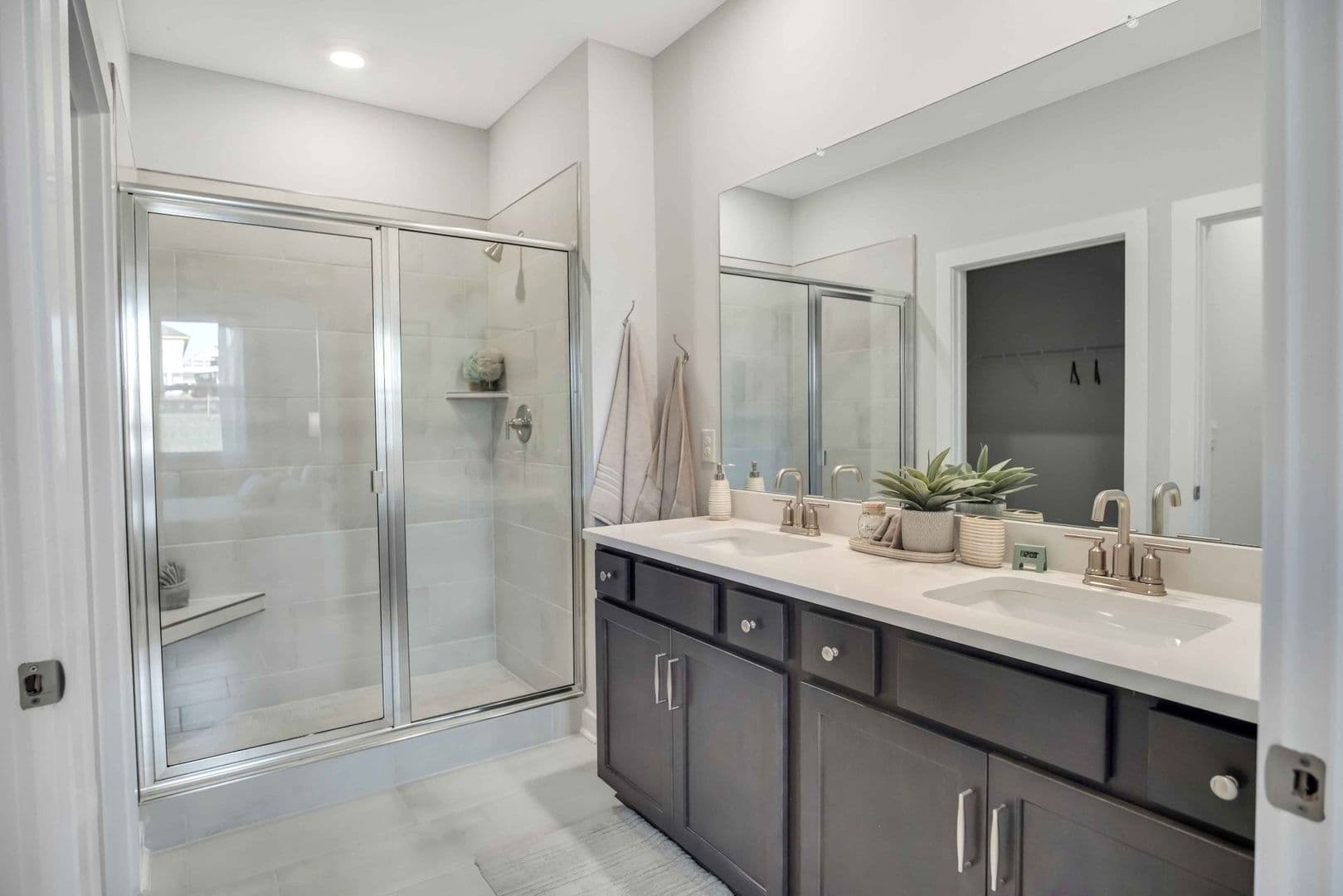 Gallatin Condo: 2021 Holmesburg Pvt Circle