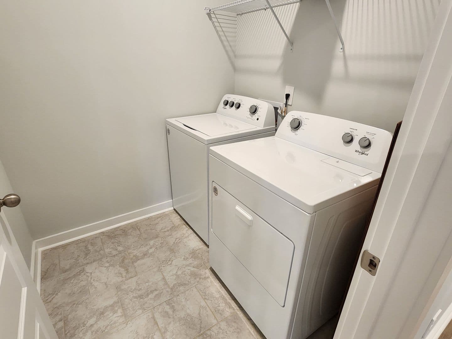 Gallatin Condo: 2021 Holmesburg Pvt Circle